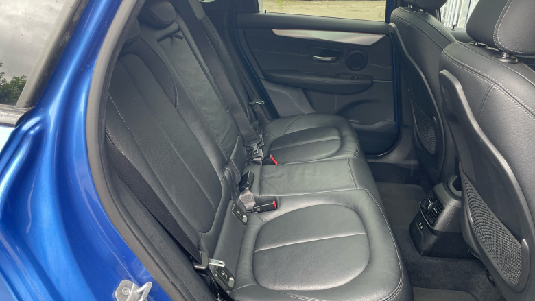 BMW 2 Series 225xe M Sport Premium 5dr Auto Hatchback